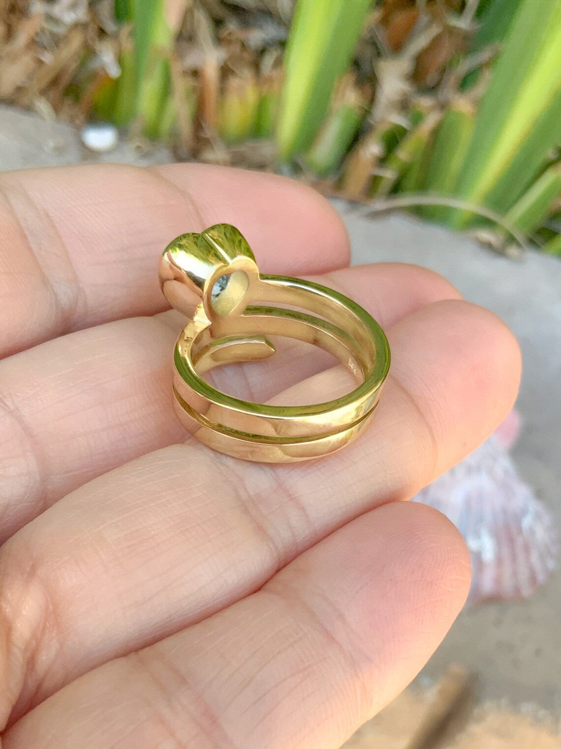 Solid Gold Aquamarine Heart Ring - Spiral Bezel Setting (14K/18K or Platinum)