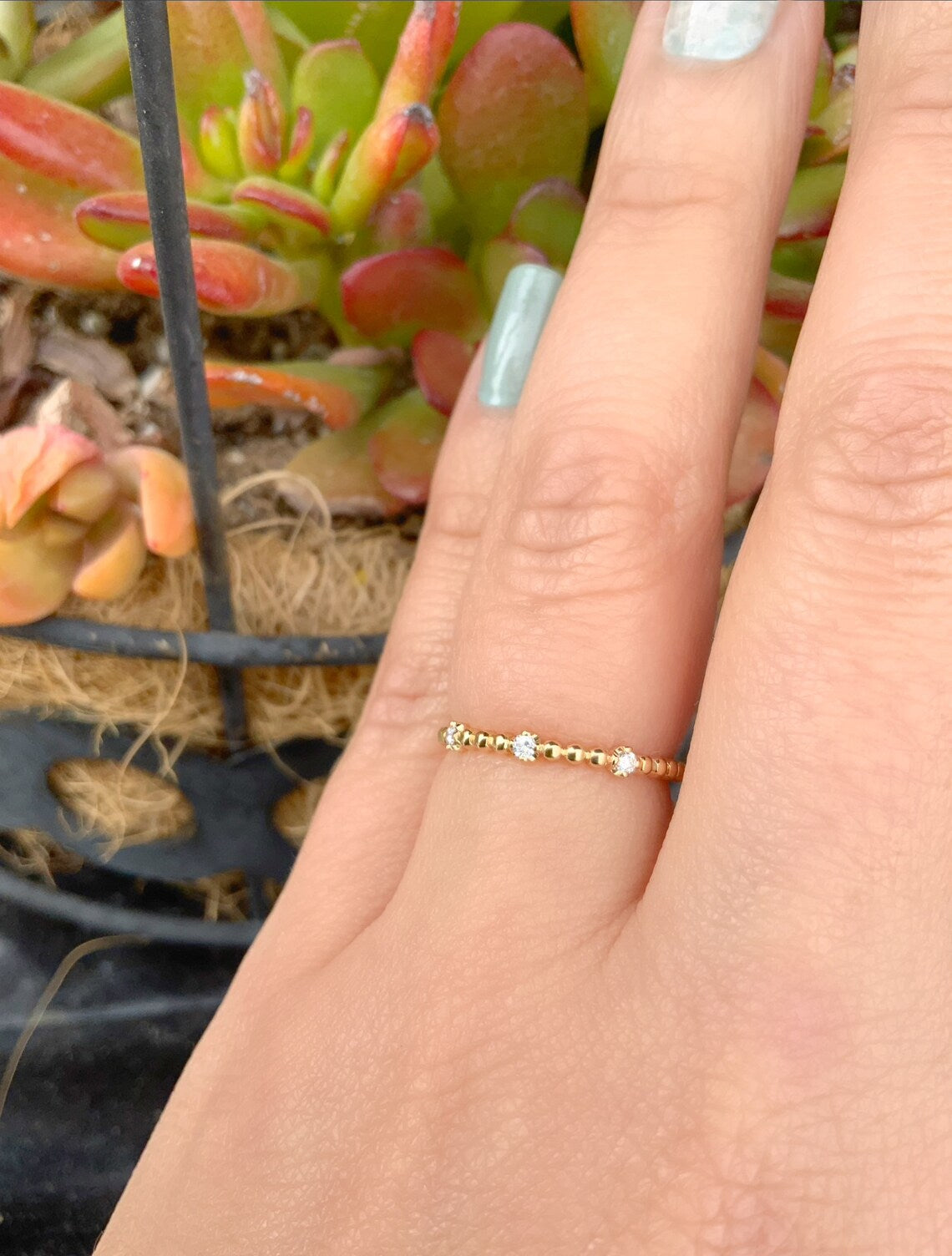 Beaded Wedding Band with 3 Natural Diamonds/ 3-Stone Plain Bubble Band/ Delicate Thin Beaded Minimalist Stacking Ring/Solid Gold or Platinum
