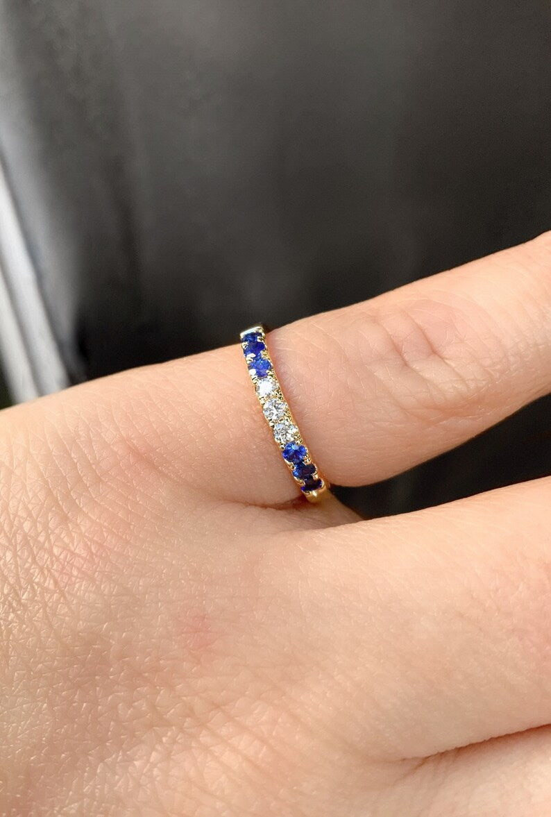 Gradient Blue White Ring/ Blue Sapphire and Diamond Pave Ombre Stacking Ring/ 2.3mm Unique Wedding Band/ 9-Stone Diamond Blue Sapphire