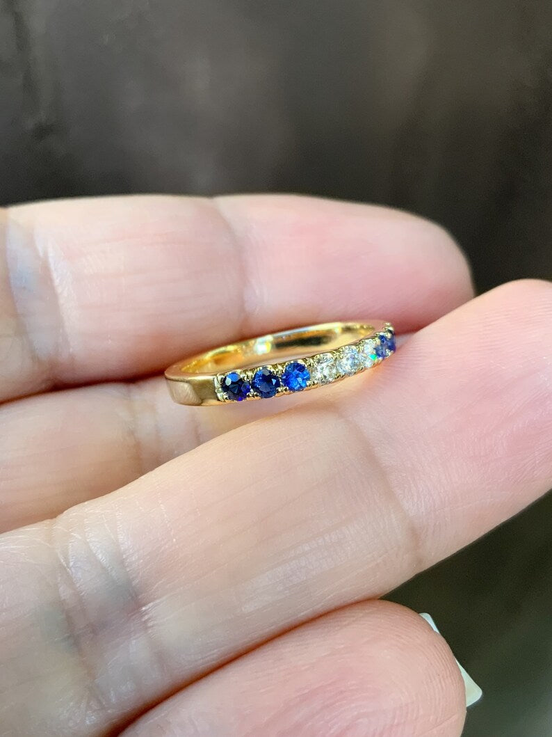 Gradient Blue White Ring/ Blue Sapphire and Diamond Pave Ombre Stacking Ring/ 2.3mm Unique Wedding Band/ 9-Stone Diamond Blue Sapphire