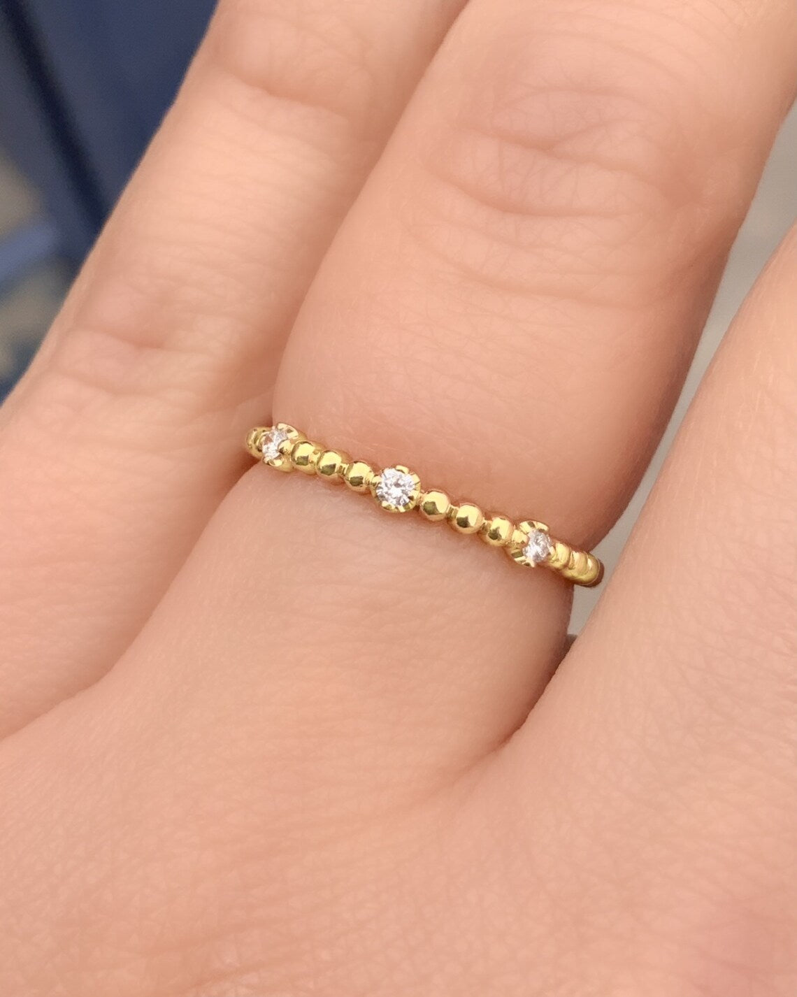 Beaded Wedding Band with 3 Natural Diamonds/ 3-Stone Plain Bubble Band/ Delicate Thin Beaded Minimalist Stacking Ring/Solid Gold or Platinum