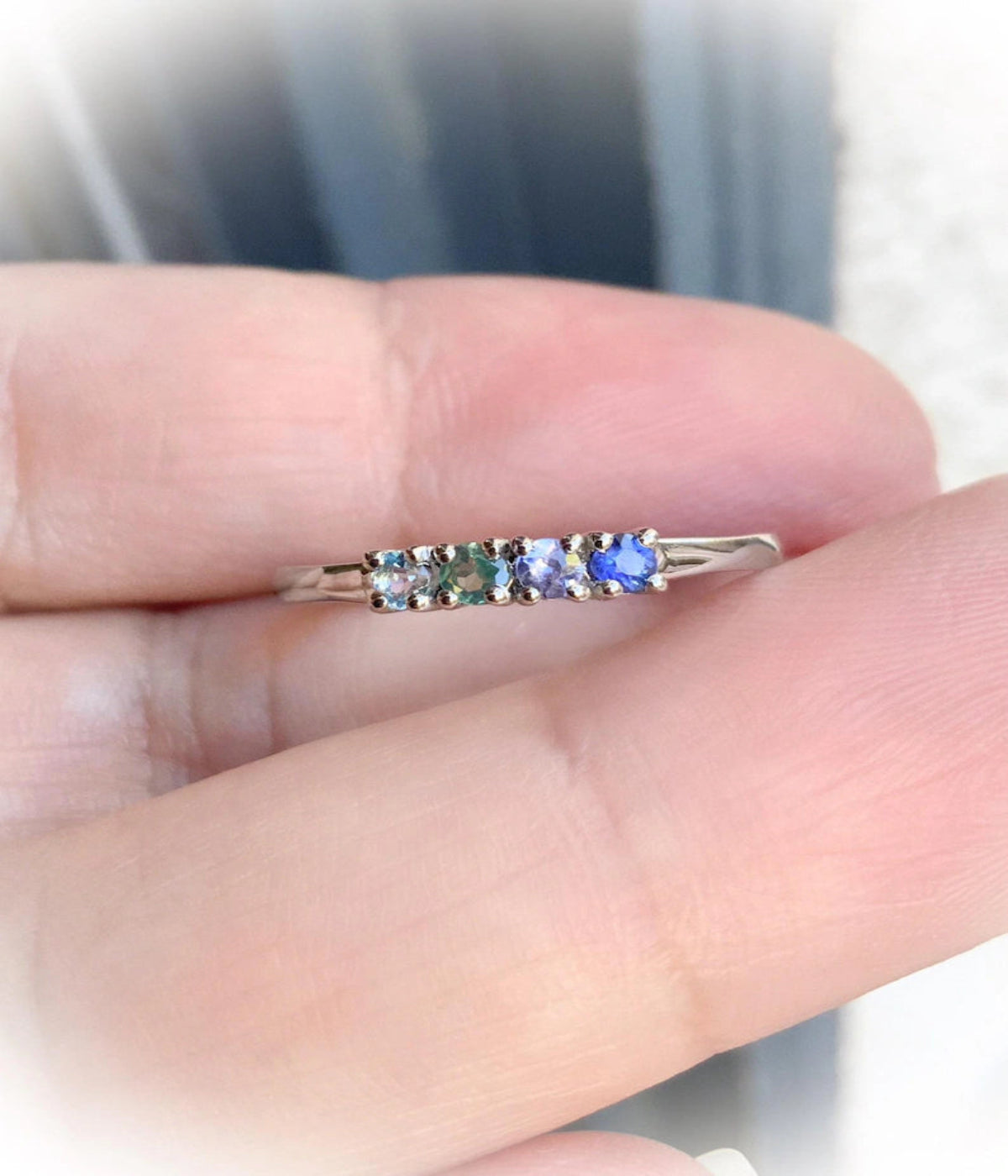 Mothers Ring/ 4 Stone Personalized Family Birthstone Ring/ Multi Stone Ring Blue Sapphire, Tanzanite, Alexandrite, Aquamarine/ Gold Platinum